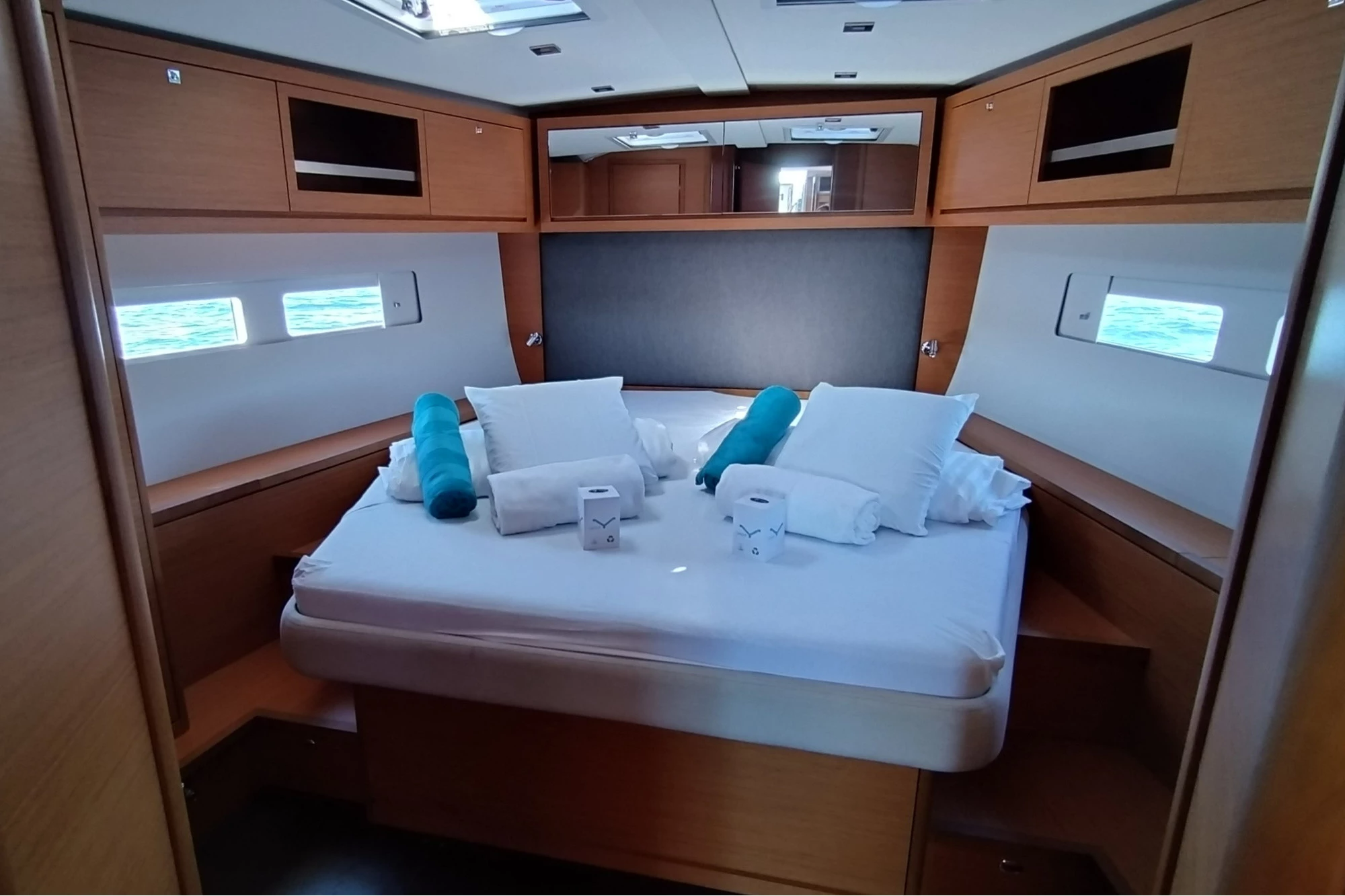 Dufour 530 | Asperula