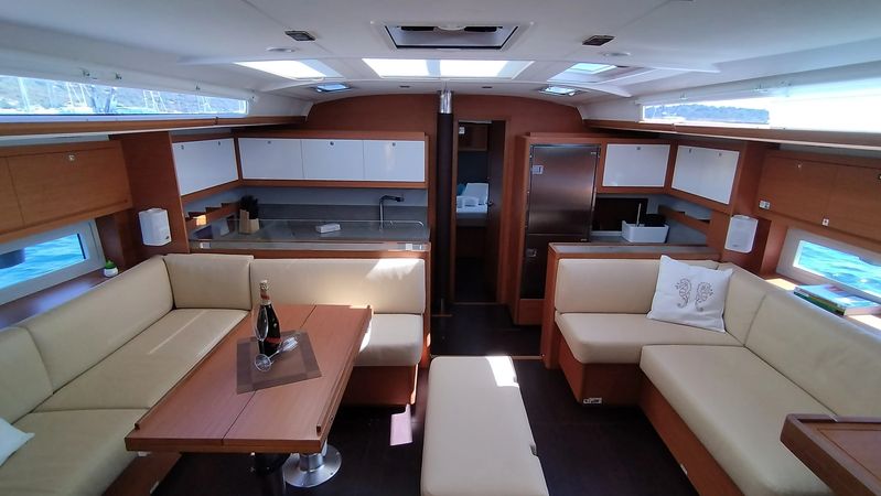 Dufour 530 | Asperula