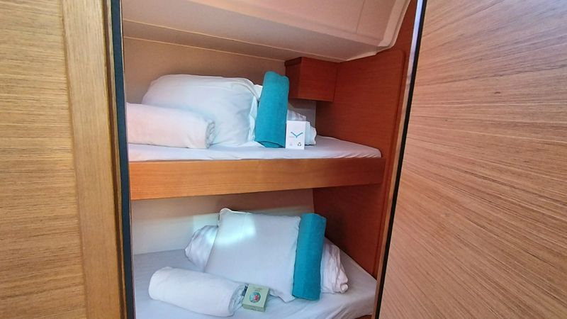 Dufour 530 | Asperula