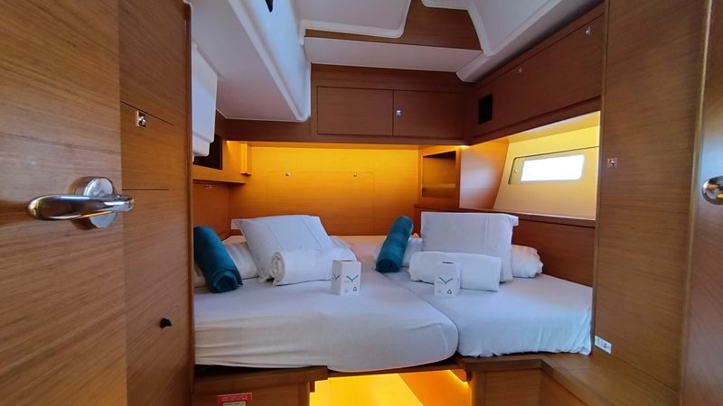 Dufour 530 | Asperula