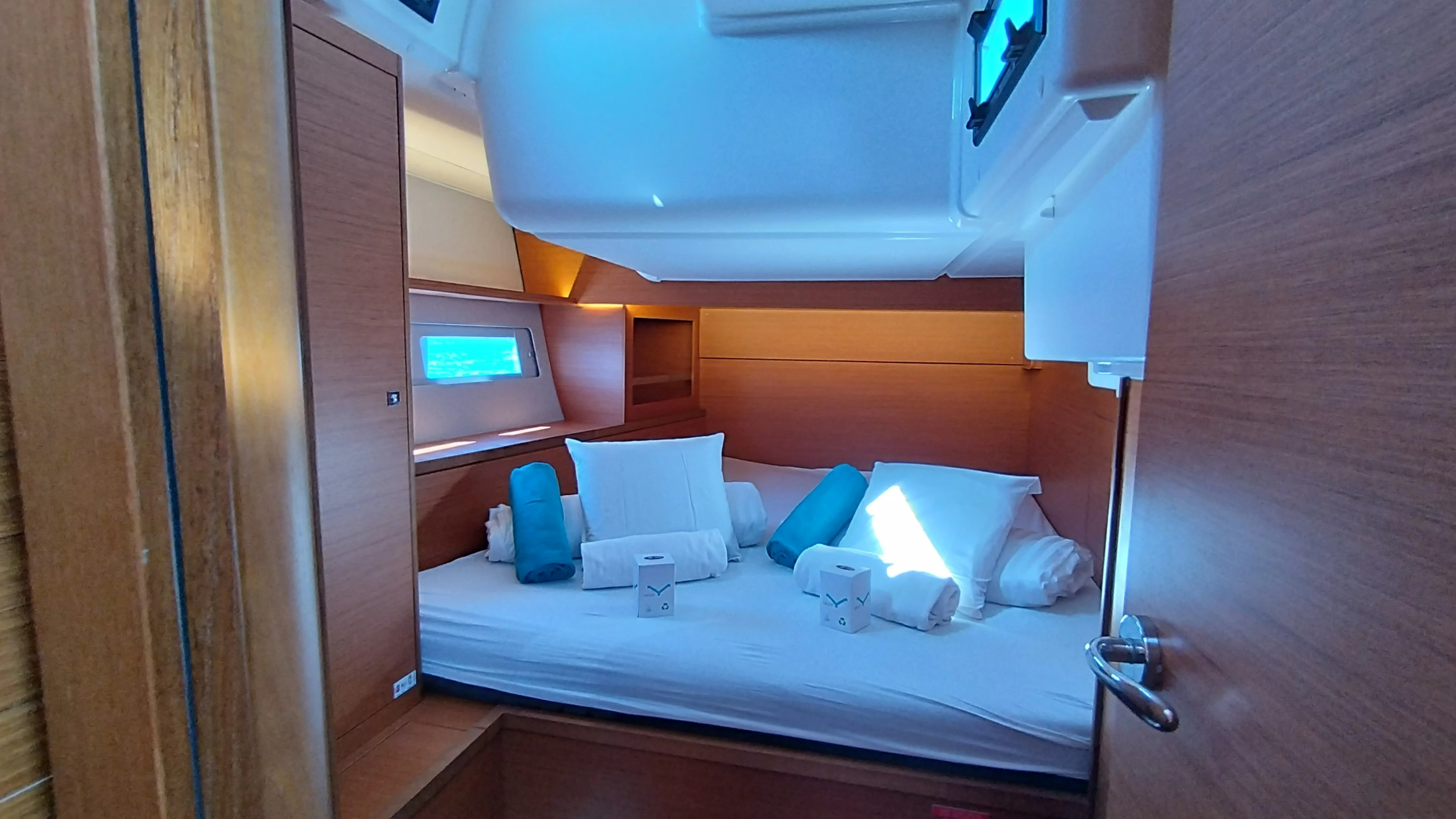 Dufour 530 | Asperula