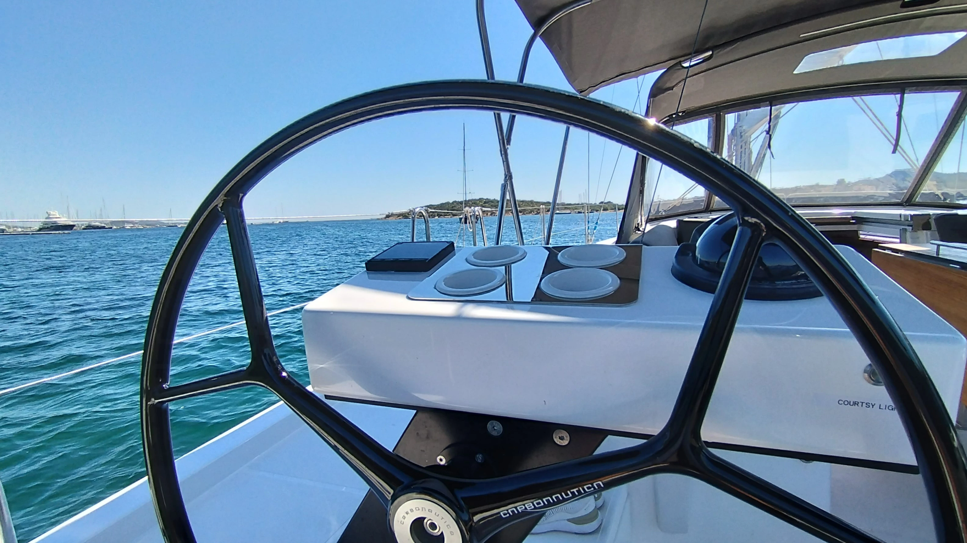 Dufour 530 | Asperula