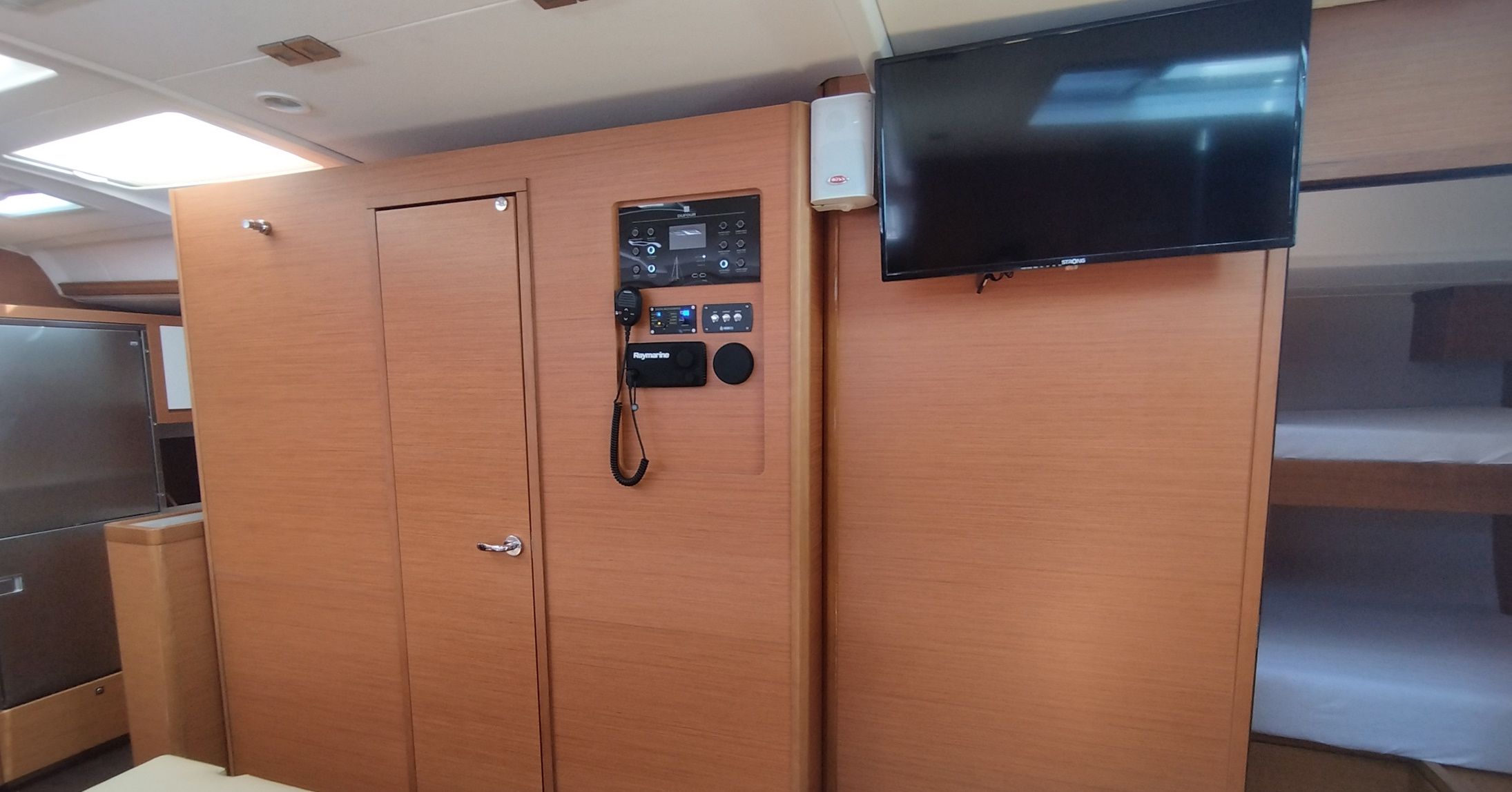 Dufour 530 | Asperula