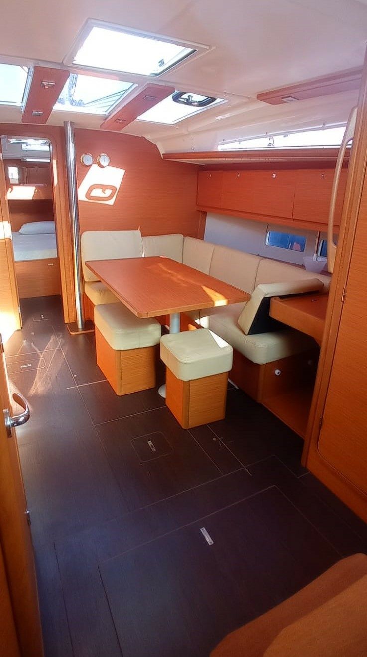 Dufour 390 | Tiche
