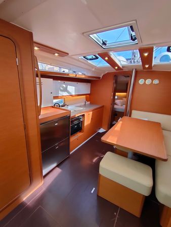 Dufour 390 | Tiche