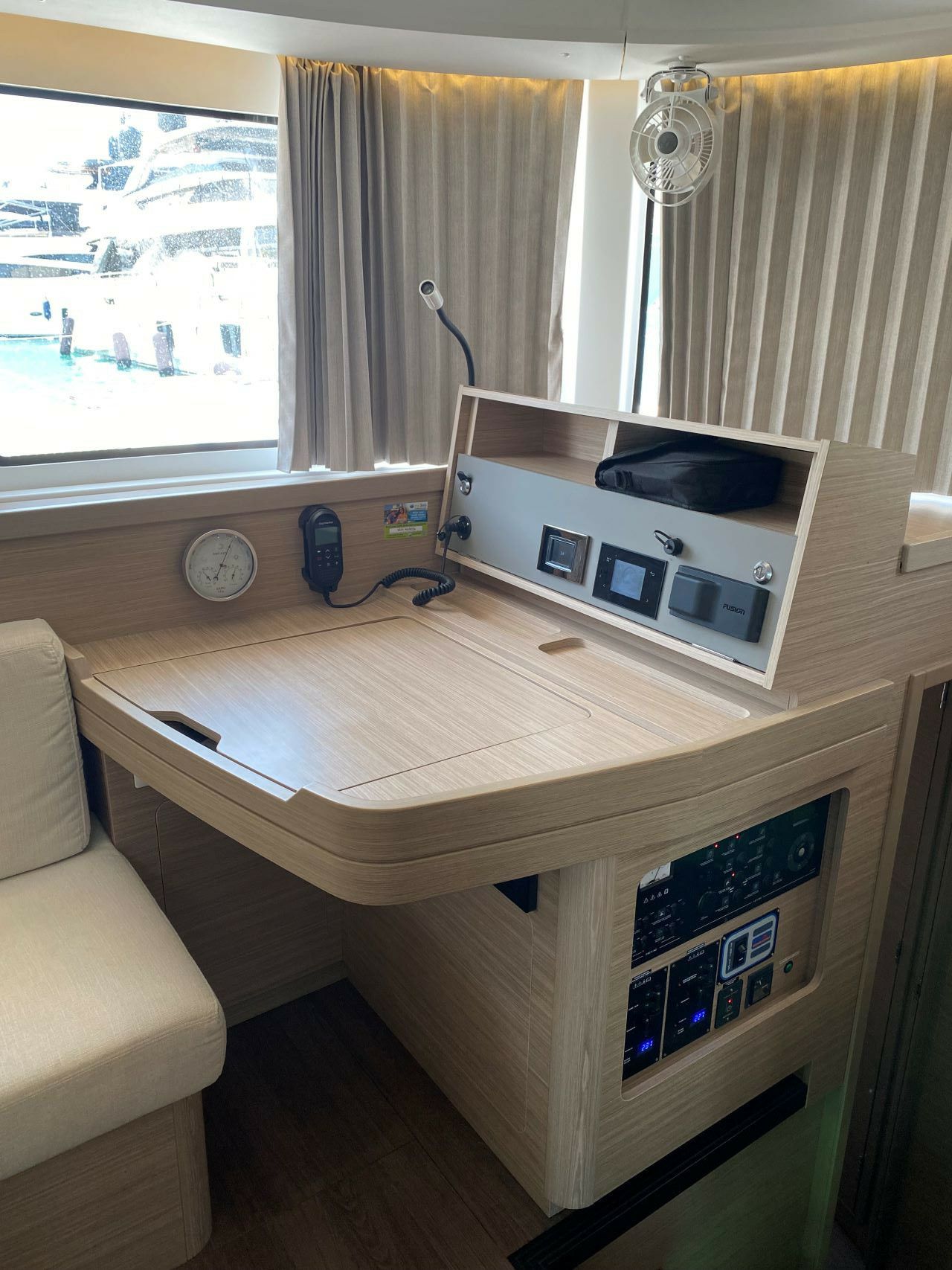 Lagoon 42 | Hanselli