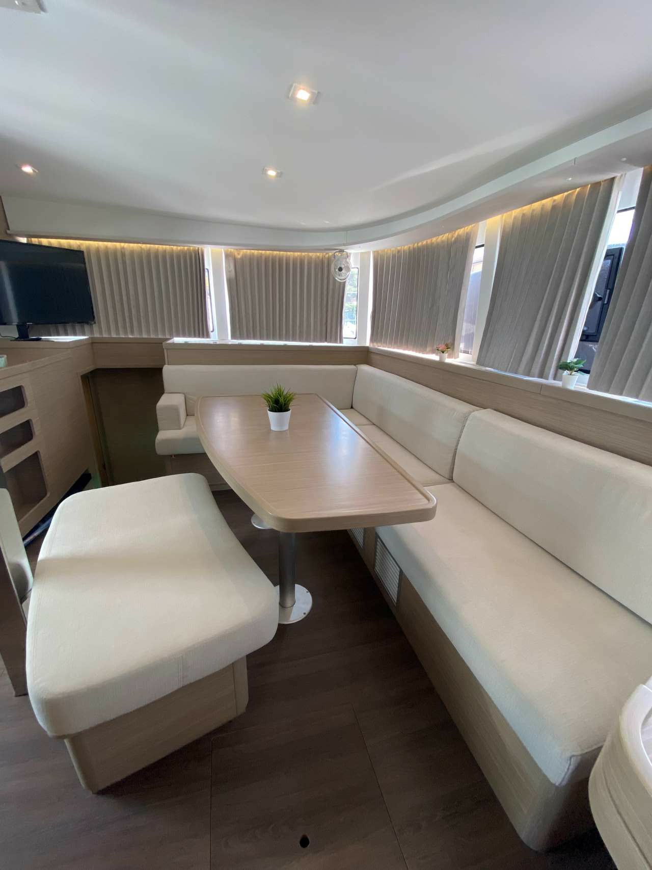 Lagoon 42 | Hanselli