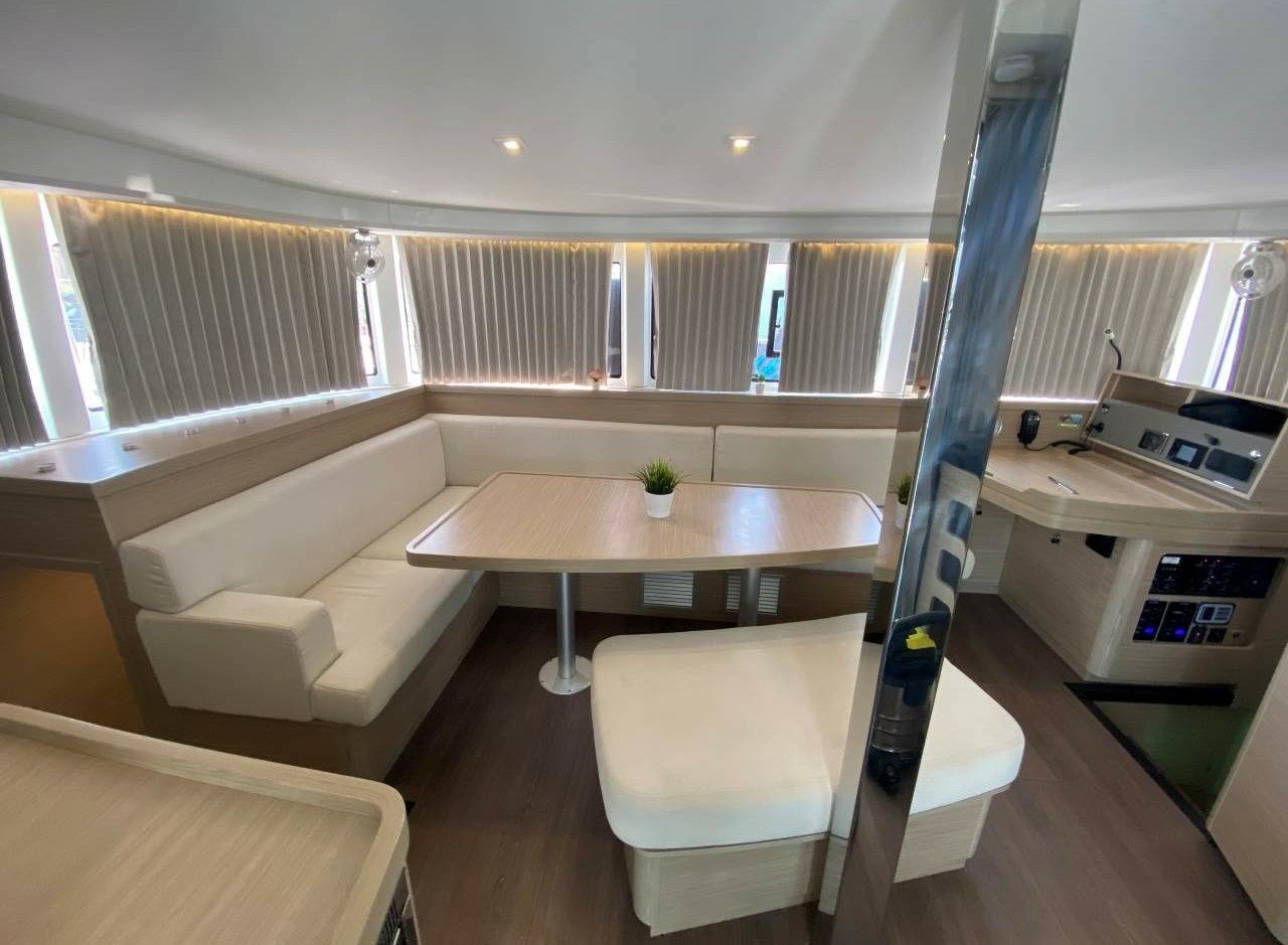 Lagoon 42 | Hanselli