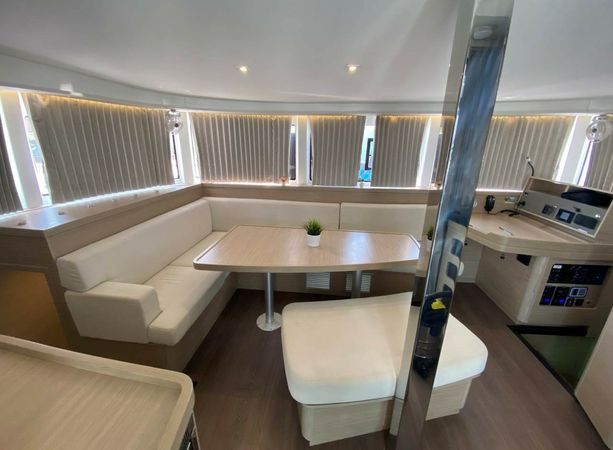 Lagoon 42 | Hanselli