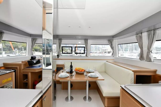 Excess 12 | Kalevezi