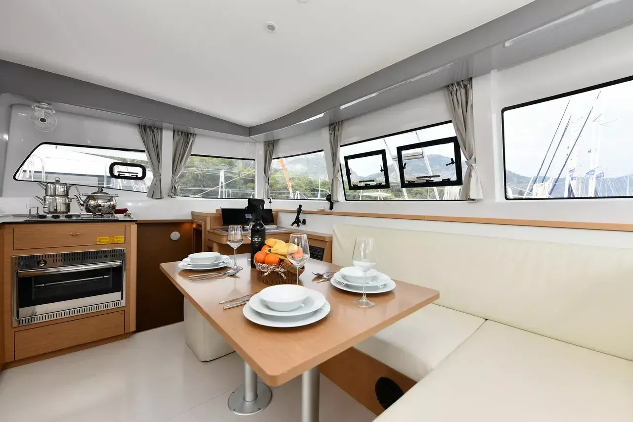 Excess 12 | Kalevezi