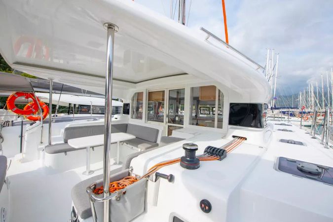 Excess 12 | Kalevezi