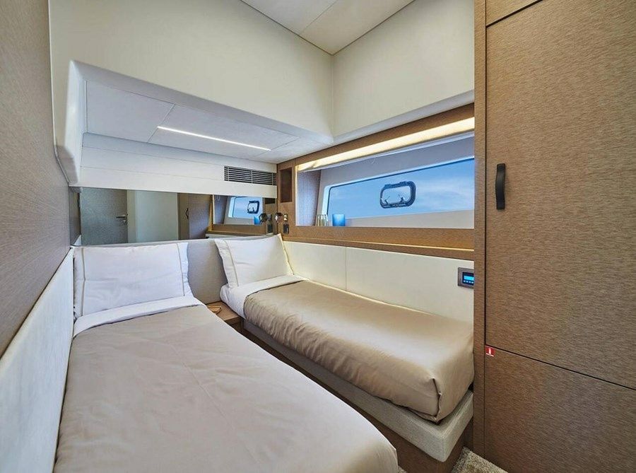 Prestige 590 | Shaft