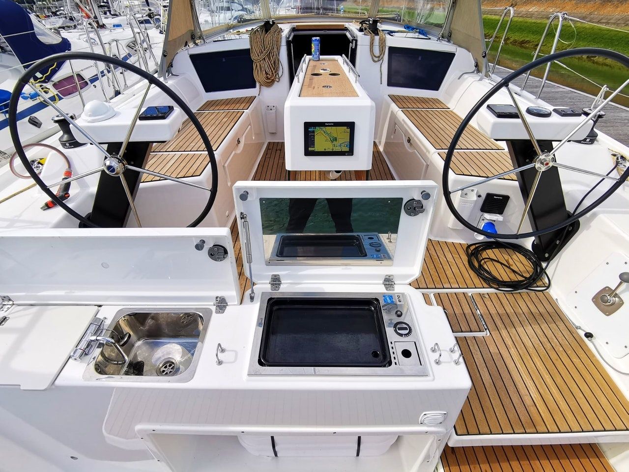 Dufour 390 | Antares