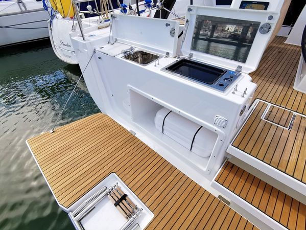 Dufour 390 | Antares