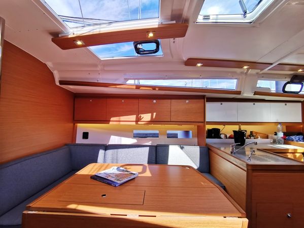 Dufour 390 | Antares