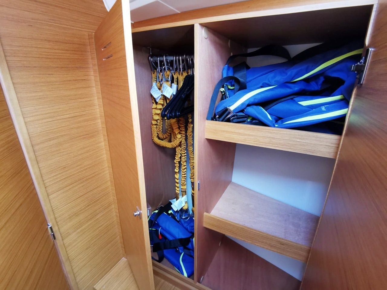 Dufour 390 | Antares