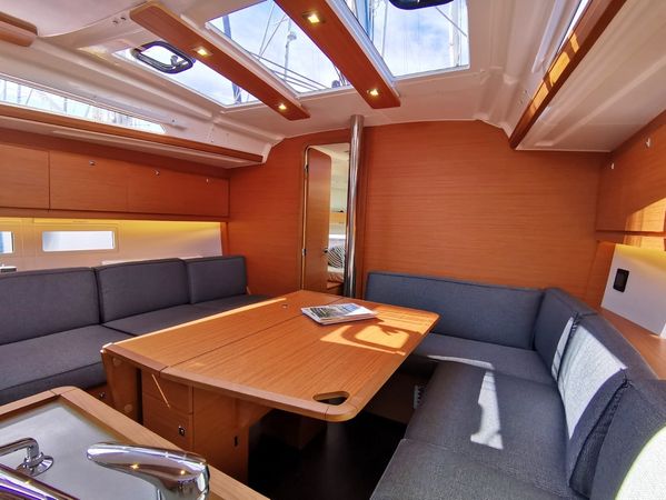 Dufour 390 | Antares