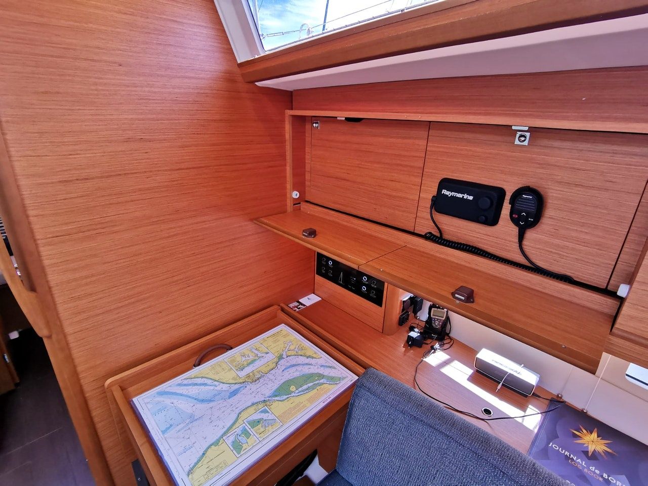 Dufour 390 | Antares