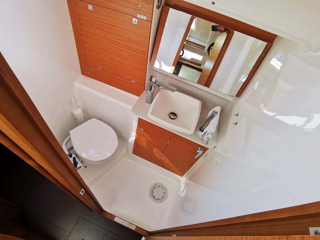 Dufour 390 | Antares