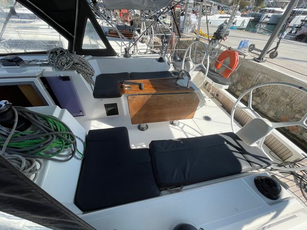 Bavaria C42 | Silver 7