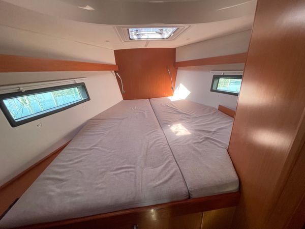 Bavaria C42 | Silver 7