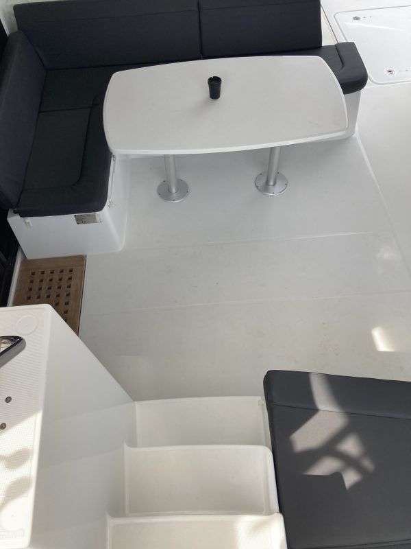 Lagoon 42 | Silver 8