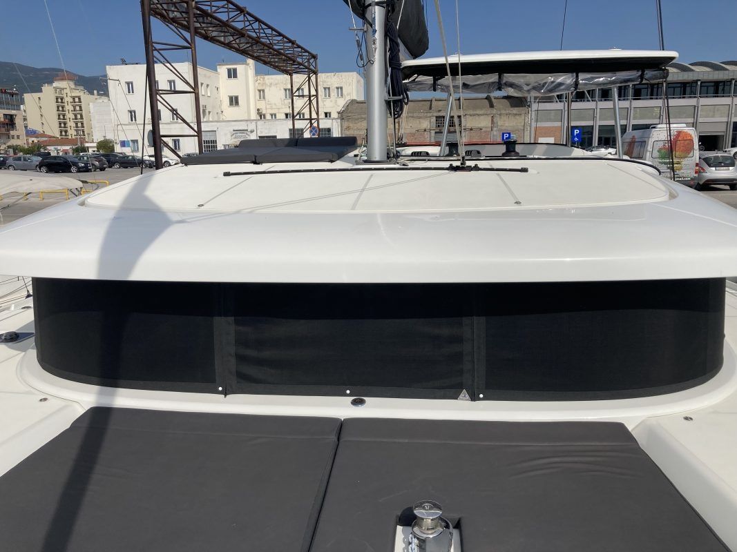 Lagoon 42 | Silver 8