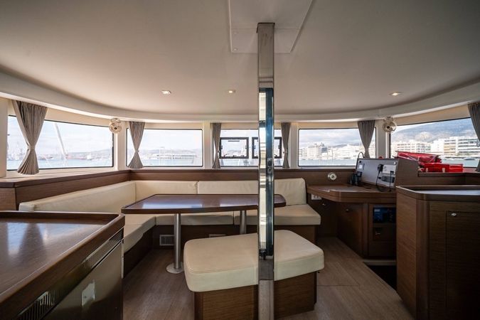 Lagoon 42 | Silver 8