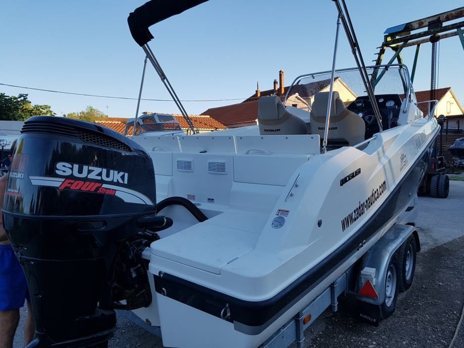 Quicksilver 675 Activ | Sundeck