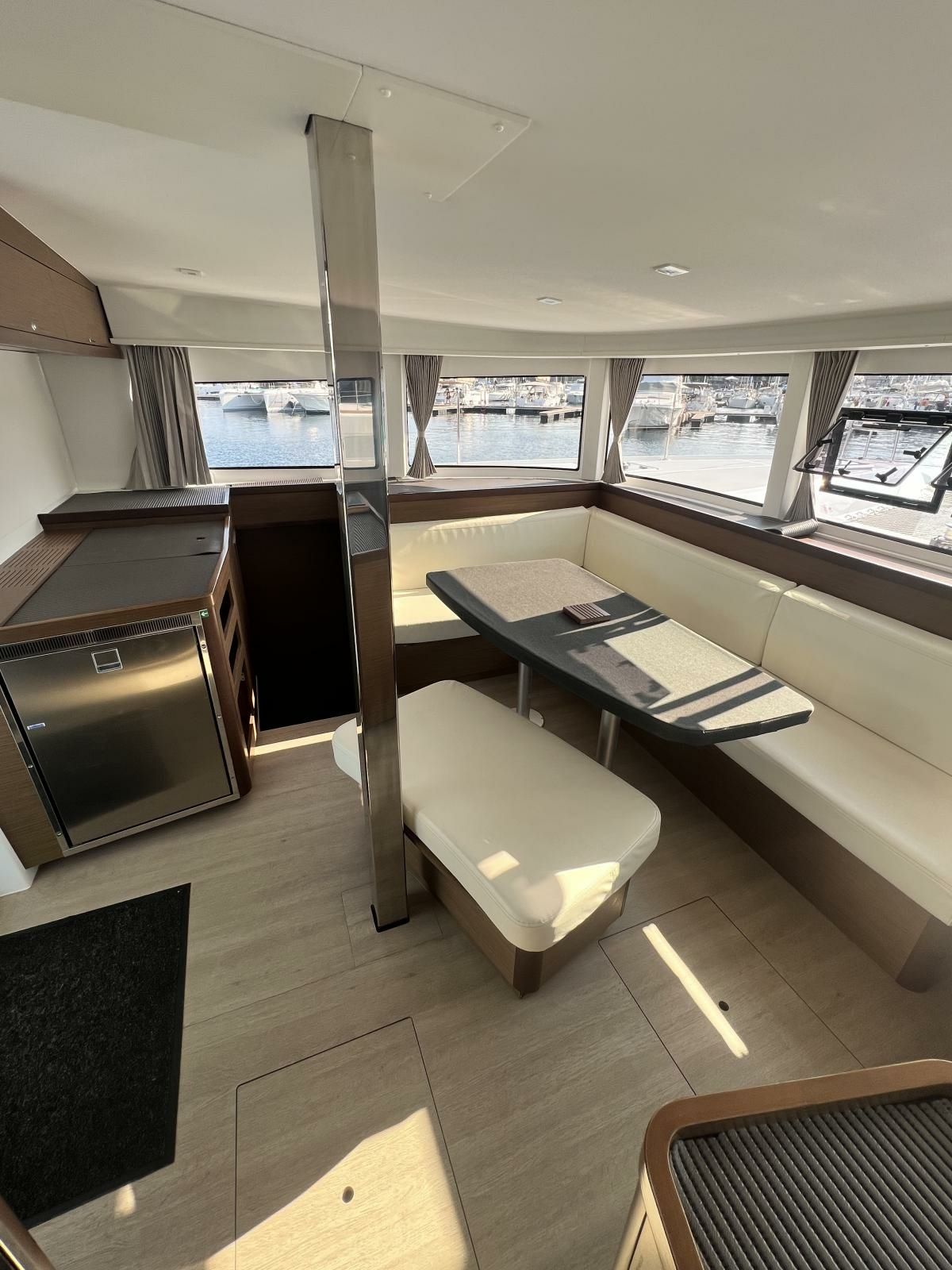 Lagoon 42 | Three Little Birds