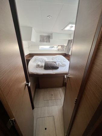 Lagoon 42 | Three Little Birds