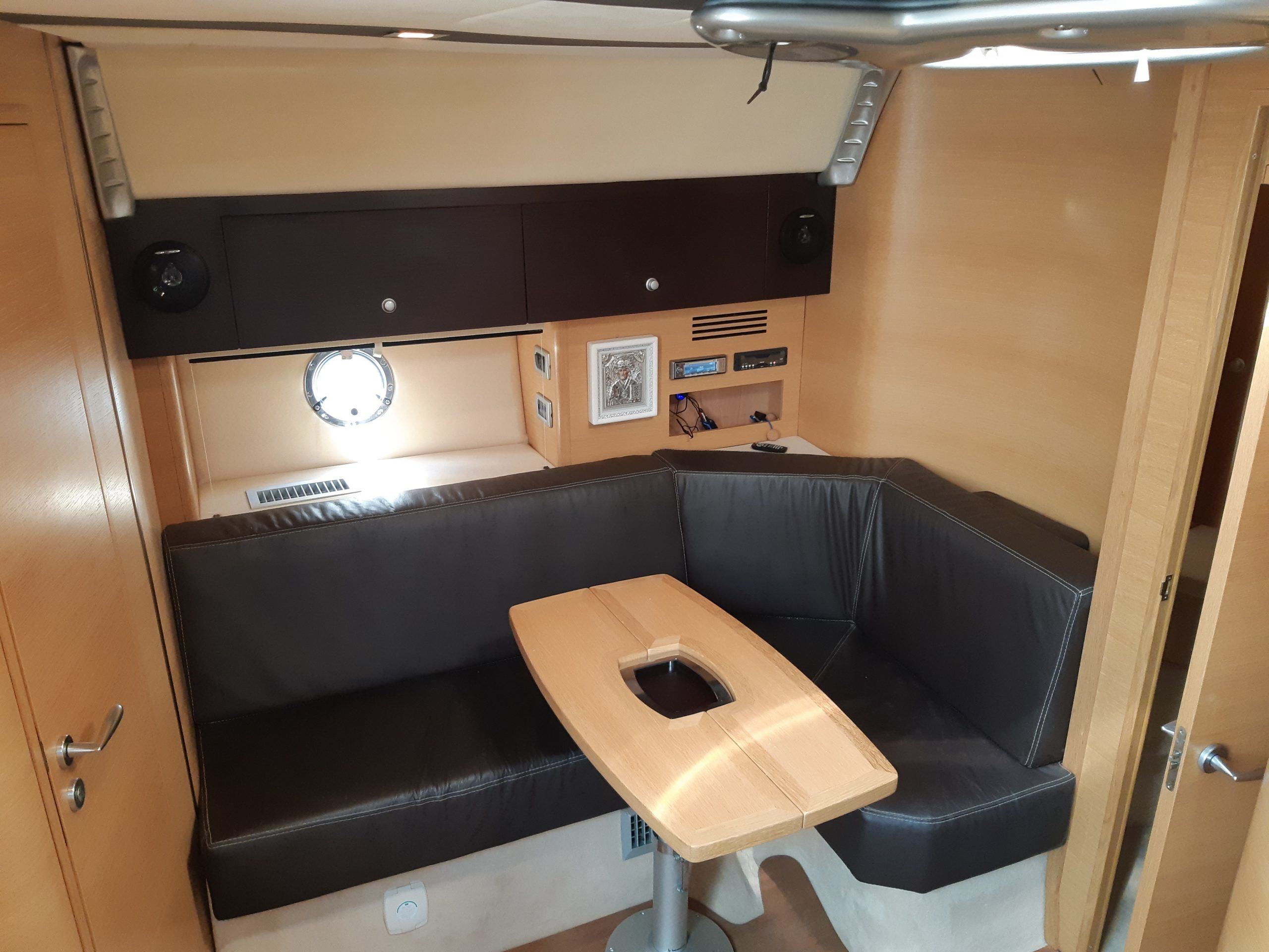 Cranchi 43 | Sunny Holiday