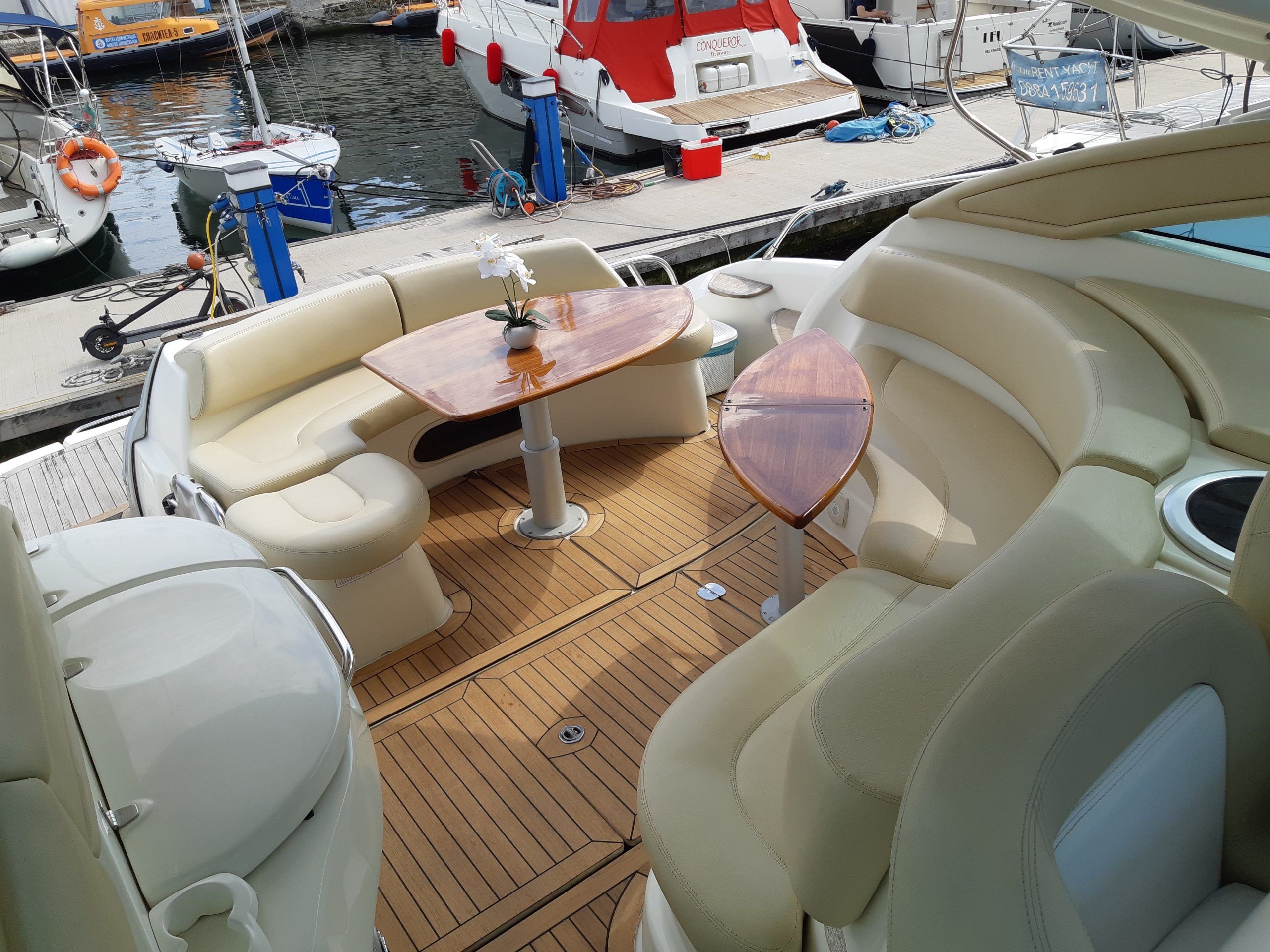 Cranchi 43 | Sunny Holiday