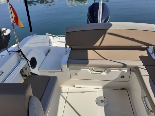 Quicksilver 675 | Goodlife