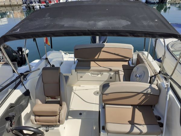 Quicksilver 675 | Goodlife