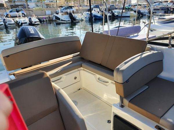 Quicksilver 675 | Goodlife