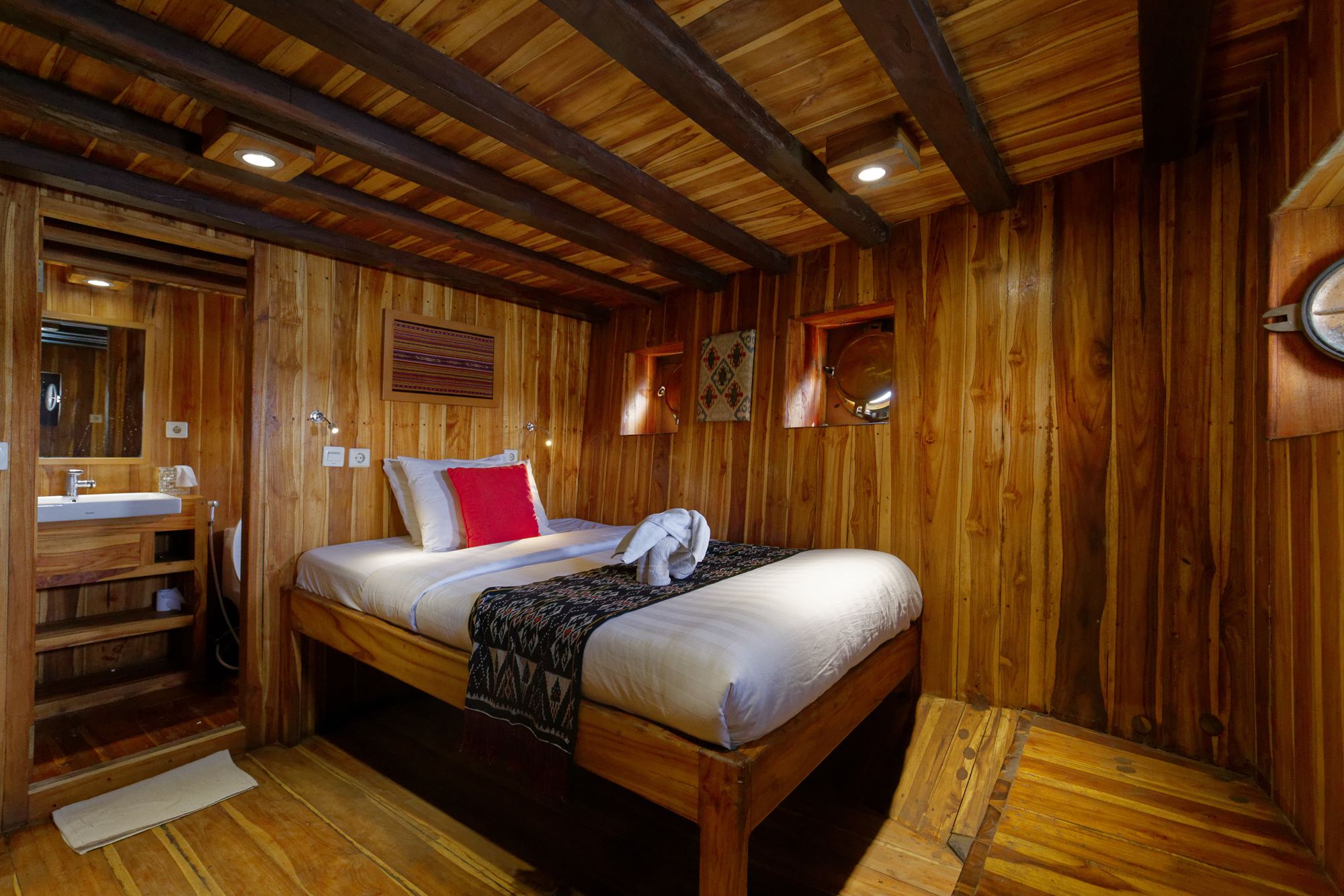 Custom Built Phinisi | Felicia