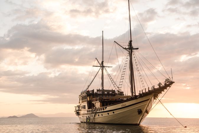 Custom Built Phinisi | Malayeka