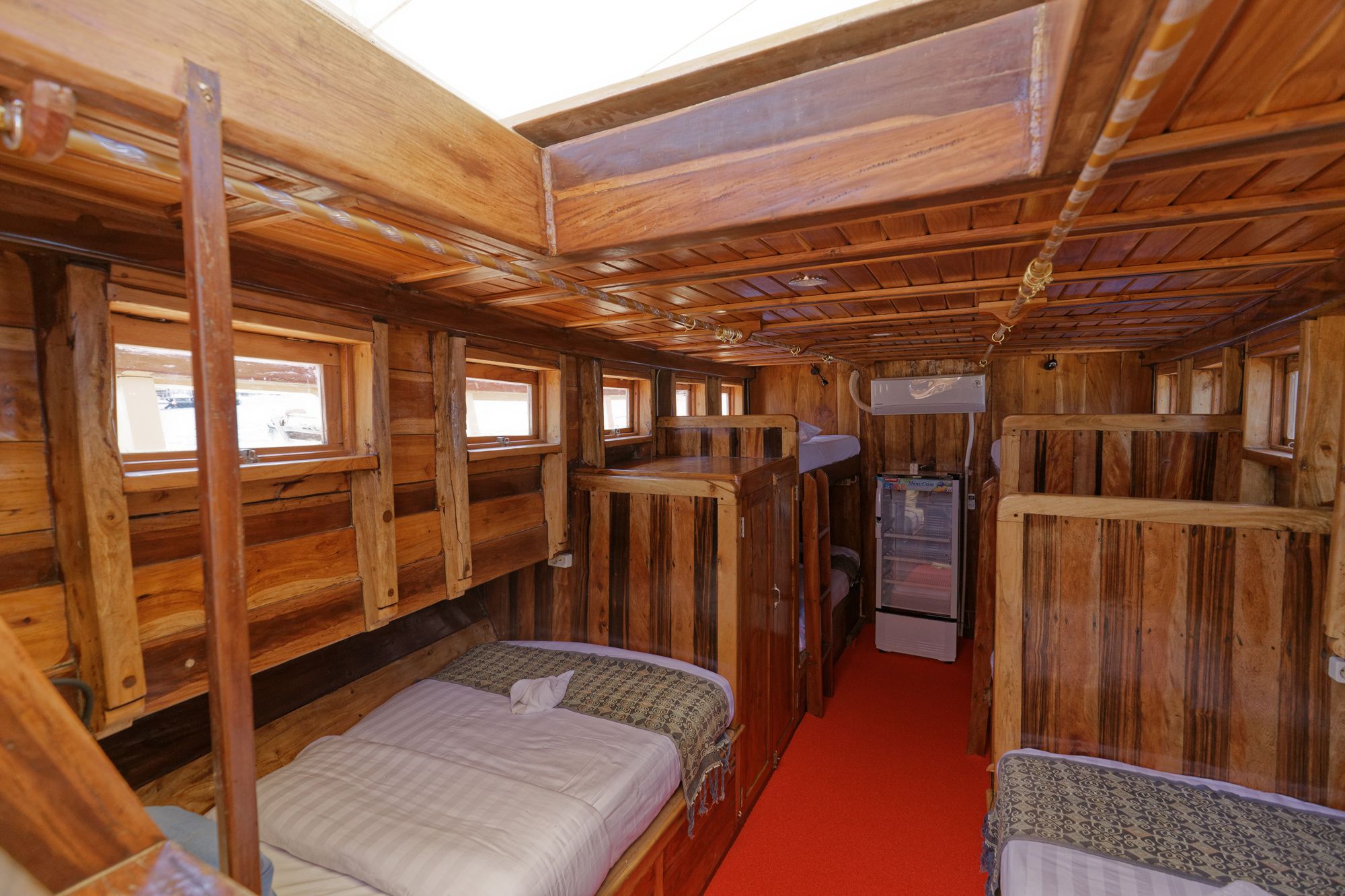 Custom Built Phinisi | Waecicu