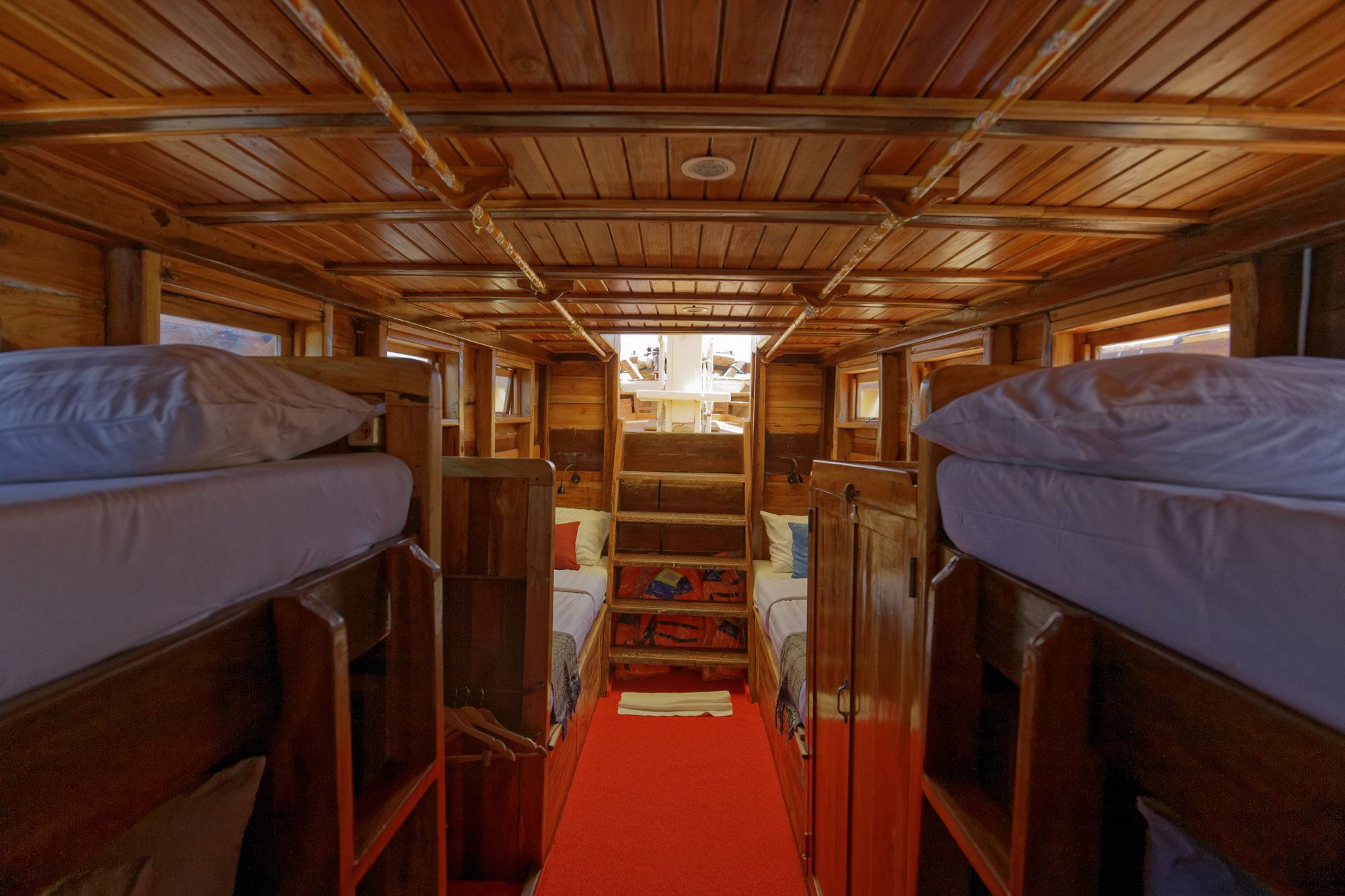 Custom Built Phinisi | Waecicu