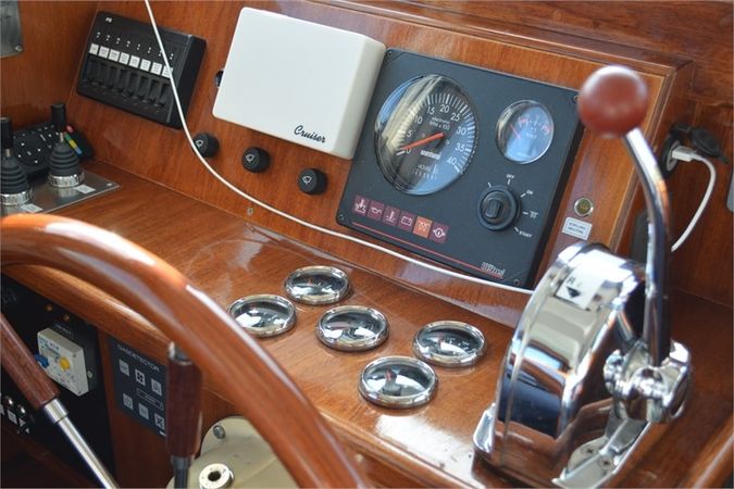 Monty Bank Trawler 9.5 | Tessa