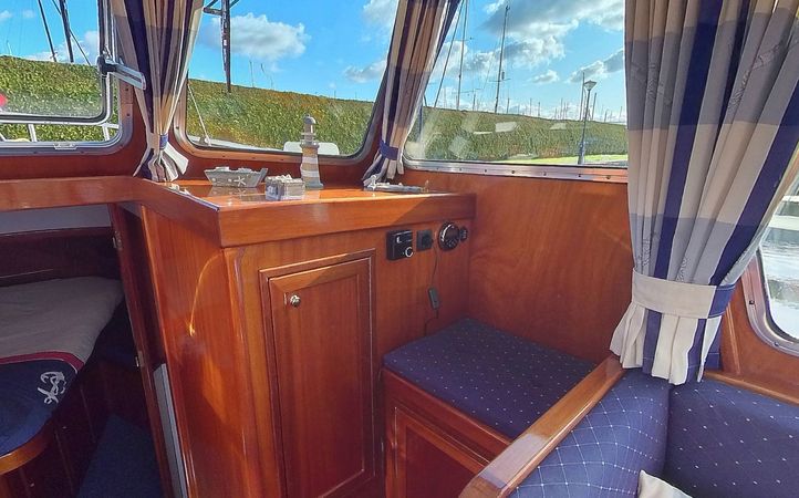 Monty Bank Trawler 9.5 | Tessa