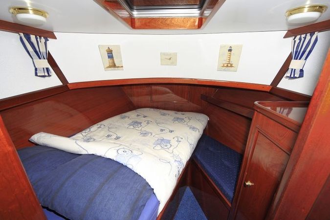 Monty Bank Trawler 9.5 | Tessa