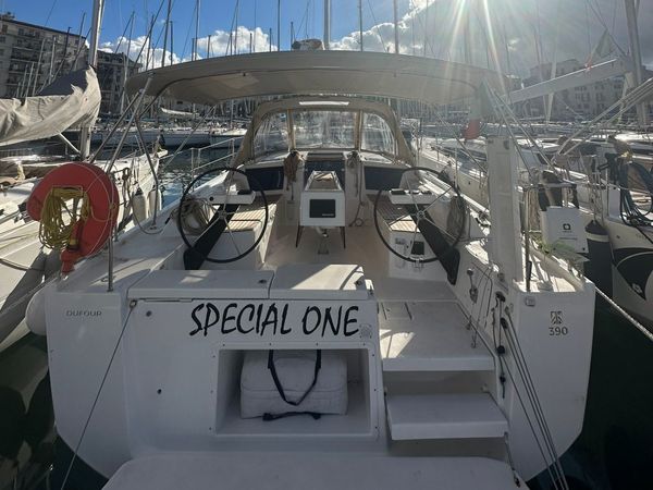 Dufour 390 | Special One