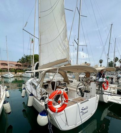 Dufour 360 | Smile Planet