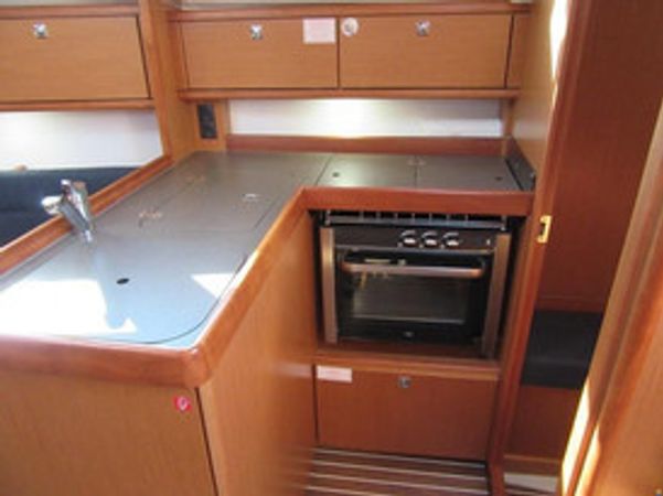 Bavaria Cruiser 34 | Eighteen