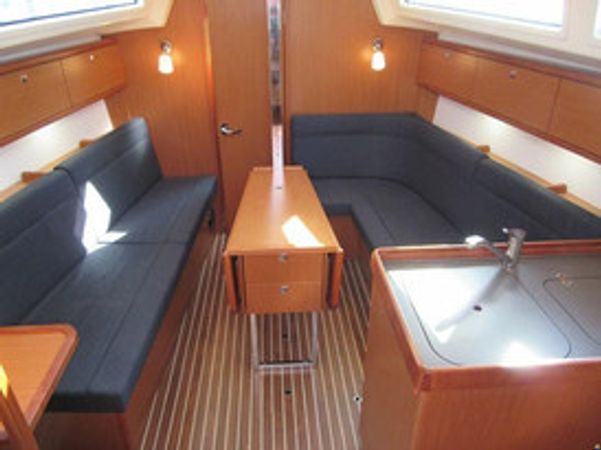 Bavaria Cruiser 34 | Eighteen