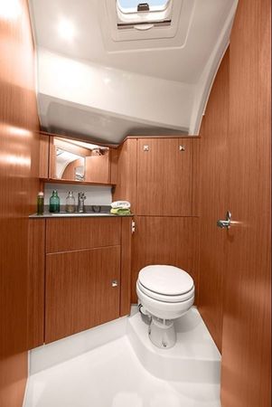 Bavaria Cruiser 41 | Ten