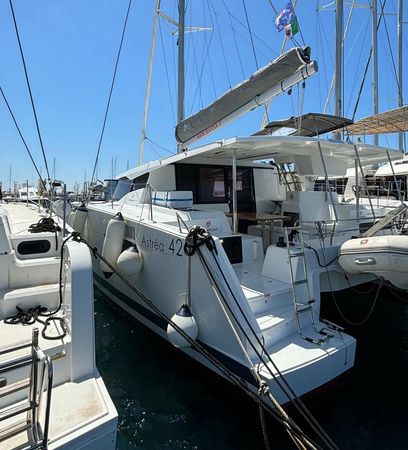 Fountaine Pajot Astrea 42 | Timeless Planet